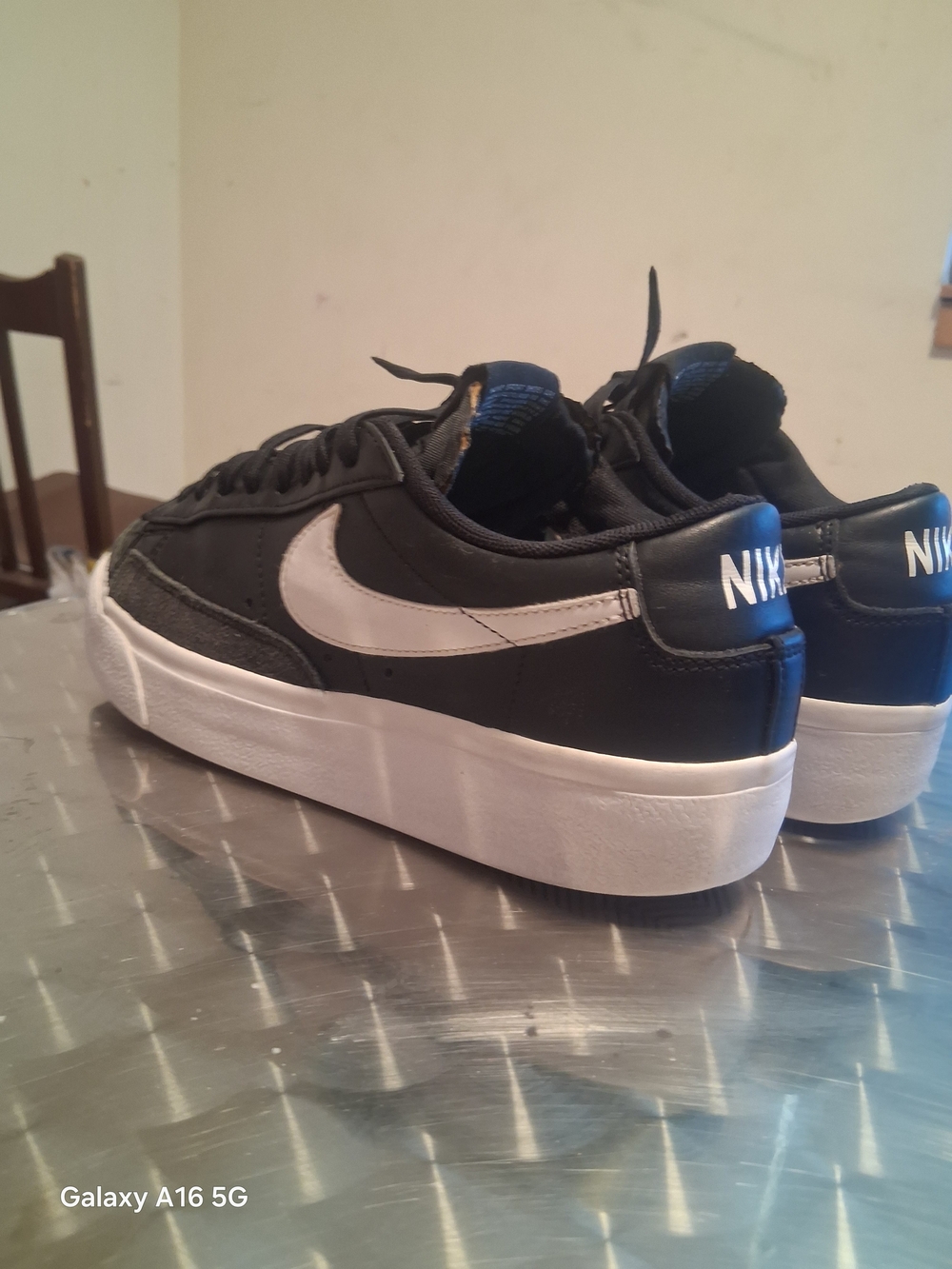 Womens Nike Blazer Low Platform Sneakers Sz 8.5 - Picture 6 of 9